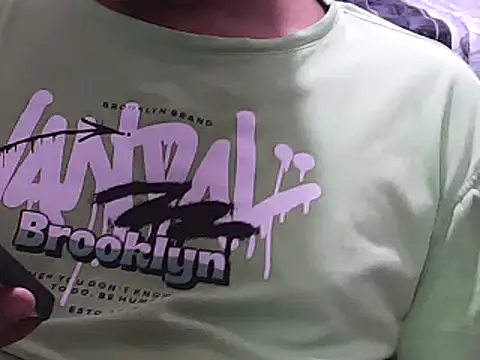 Snapshot of Ellatin15 chatting on February 2026 08:46:02 AM Ellatin15 online show from February 2026 08:46:02 AM