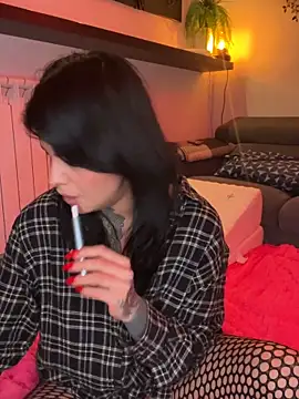 ReynaTatty online show from March 2026 08:53:01 PM