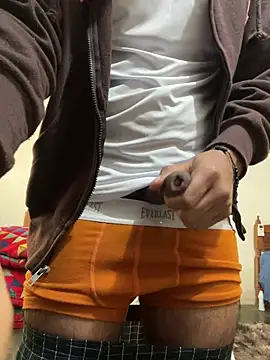 Snapshot of calientmex chatting on February 2026 04:00:01 PM calientmex online show from February 2026 04:00:01 PM