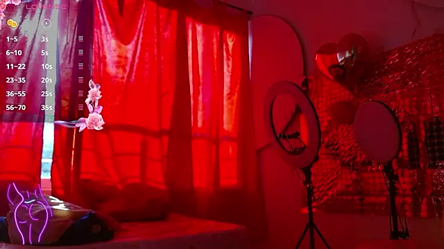 Leslie21  online show from February 2026 01:06:01 PM