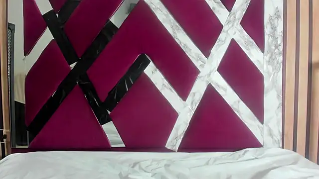 jhonaEstrada online show from January 2026 02:58:01 AM