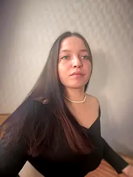 Snapshot of AlexaYvonne chatting on January 2026 04:27:02 AM AlexaYvonne online show from January 2026 04:27:02 AM