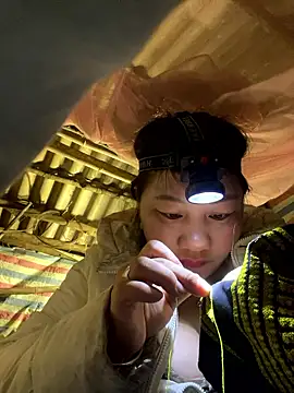 comteze12 online show from January 2026 04:34:01 PM