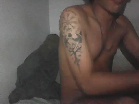 Snapshot of SirMocha22 chatting on June 2026 05:25:01 AM SirMocha22 online show from June 2026 05:25:01 AM