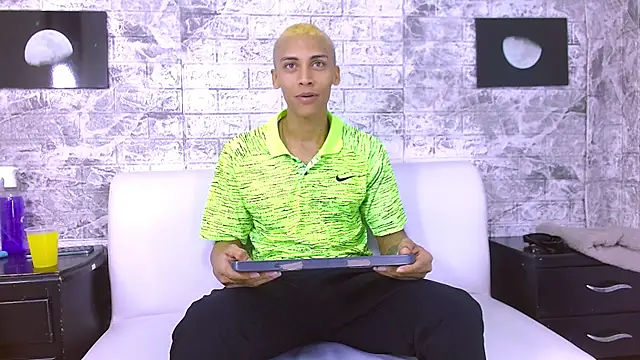 Snapshot of Harin_Prize chatting on July 2026 05:37:02 PM Harin Prize online show from July 2026 05:37:02 PM