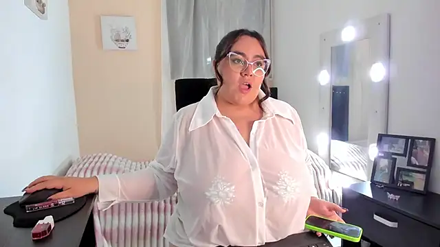 KarlaLannee online show from March 2026 04:05:01 AM