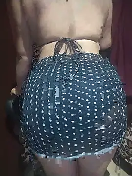 Snapshot of mileez_secret chatting on June 2026 01:35:01 PM mileez secret online show from June 2026 01:35:01 PM