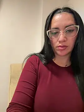 nataliia queen  online show from April 2026 01:03:01 AM