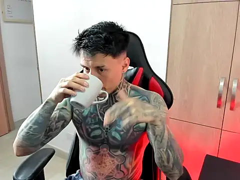 Snapshot of Chrissblack chatting on February 2026 10:08:01 PM Chrissblack online show from February 2026 10:08:01 PM