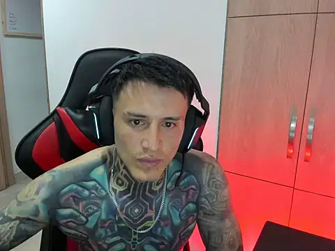 Snapshot of Chrissblack chatting on March 2026 02:47:01 AM Chrissblack online show from March 2026 02:47:01 AM