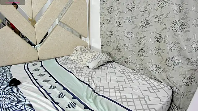 bamby kittyy online show from February 2026 11:45:01 PM