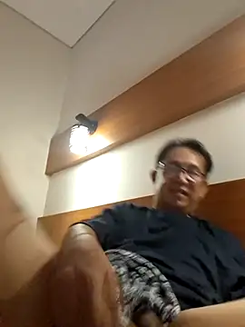 Gerydry online show from April 2026 01:42:02 AM