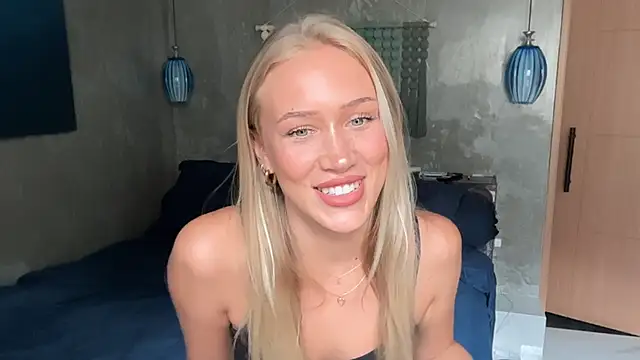 Snapshot of livsslife chatting on February 2026 03:11:01 AM livsslife online show from February 2026 03:11:01 AM