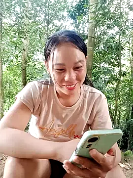 vanvan005 online show from May 2026 10:55:02 AM