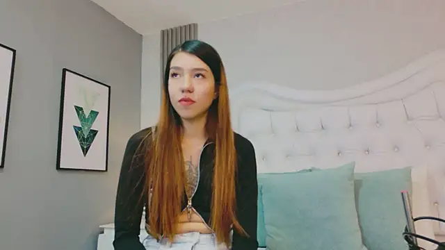 VioletFroost online show from April 2026 07:31:02 PM