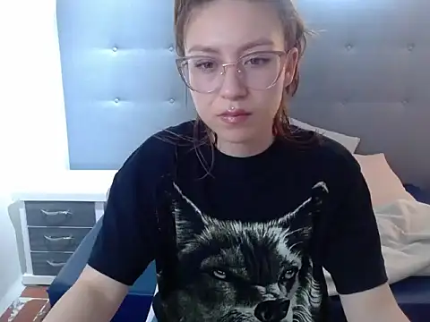 mia vegga online show from January 2026 08:45:02 PM