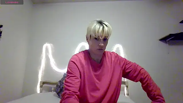 CrystalGeyserSmyth online show from April 2026 07:44:01 AM