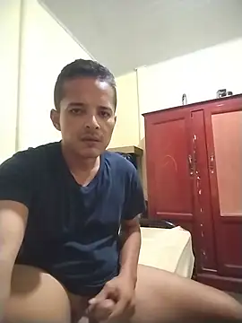 Snapshot of Gracho_25 chatting on May 2026 01:03:02 AM Gracho 25 online show from May 2026 01:03:02 AM