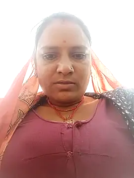 Hot hiuj online show from February 2026 07:23:01 AM