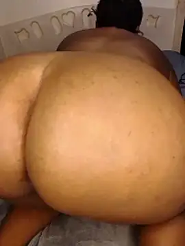 Snapshot of nolly1523 chatting on February 2026 07:36:02 PM nolly1523 online show from February 2026 07:36:02 PM