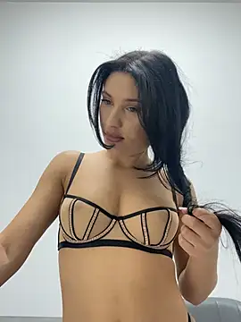 Snapshot of Marialove221 chatting on February 2026 07:32:02 PM Marialove221 online show from February 2026 07:32:02 PM