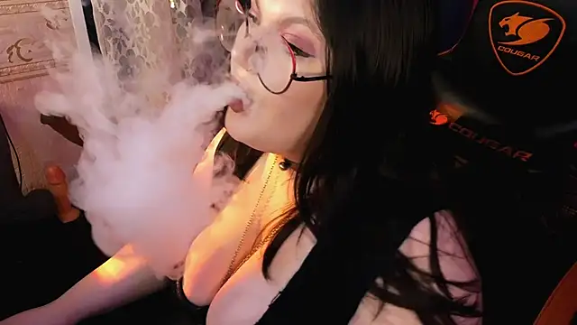 Snapshot of PixelMiss chatting on May 2026 11:22:02 PM PixelMiss online show from May 2026 11:22:02 PM