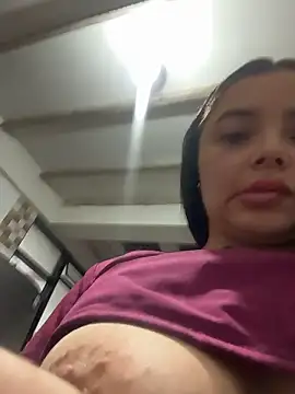 Snapshot of Mia__Bloom chatting on January 2026 11:38:02 AM Mia Bloom online show from January 2026 11:38:02 AM