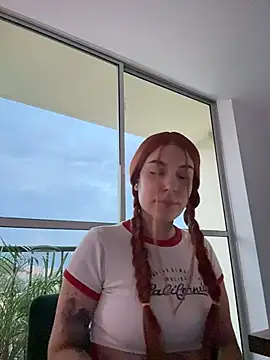 Snapshot of alesziarose_ chatting on February 2026 11:20:01 PM alesziarose online show from February 2026 11:20:01 PM