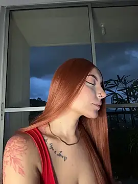 Snapshot of alesziarose_ chatting on February 2026 11:27:02 PM alesziarose online show from February 2026 11:27:02 PM