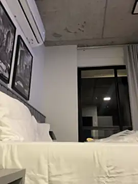 vinihfeh online show from February 2026 11:14:01 PM