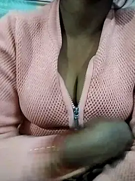 Lovely-Julie online show from January 2026 05:26:01 PM