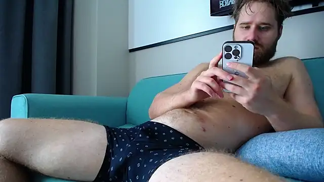 LorenzoLux online show from April 2026 06:03:01 AM