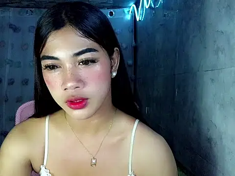 Margalona  online show from April 2026 07:55:02 PM