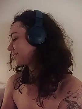 Snapshot of Dirty_Pink chatting on February 2026 09:13:02 AM Dirty Pink online show from February 2026 09:13:02 AM