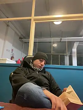 allee2206 online show from March 2026 09:04:02 PM