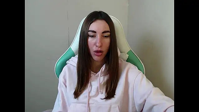 cammila horn online show from March 2026 06:19:01 AM