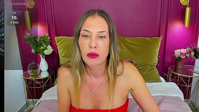 IssabelXO online show from March 2026 01:26:01 PM