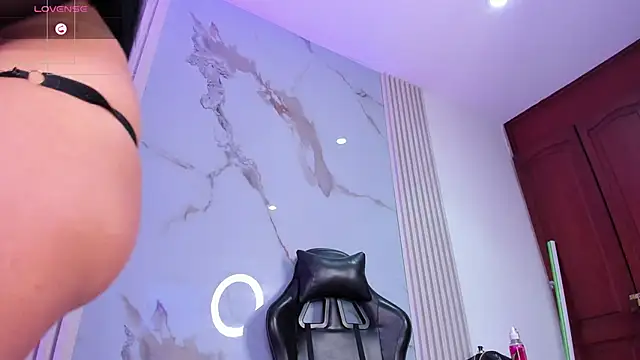 NatashaTaylor1 online show from April 2026 02:51:02 AM