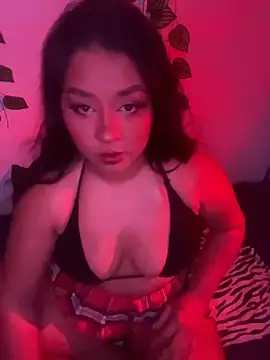 Isabella Belmont online show from March 2026 06:40:01 AM