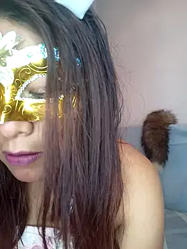 Zuley foxi online show from February 2026 03:03:02 AM