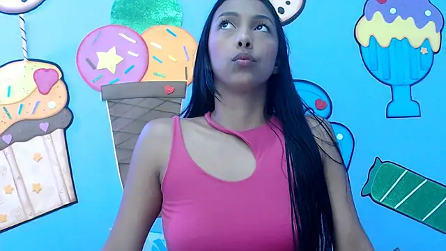 Snapshot of skinnysexzara18 chatting on January 2026 01:42:02 AM skinnysexzara18 online show from January 2026 01:42:02 AM