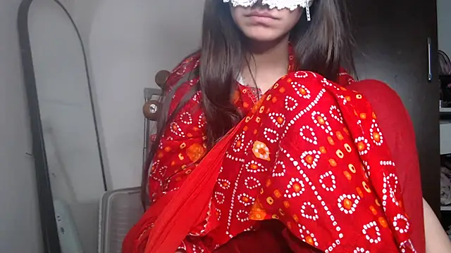 Hottie heer online show from March 2026 05:31:02 PM