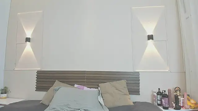 mia gold  online show from July 2026 06:51:02 PM