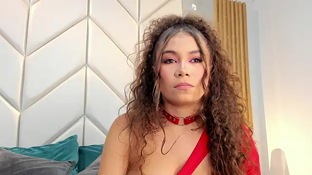 CamilaCastillo online show from April 2026 08:01:02 PM