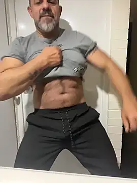 wolfbucker online show from January 2026 06:18:02 AM