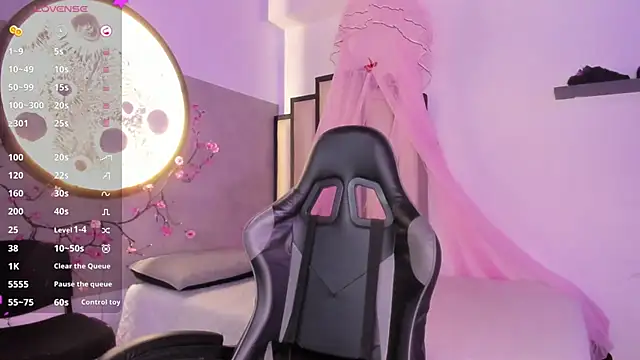 Luna  02 online show from March 2026 11:49:02 AM