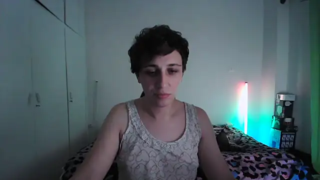 HoneyValentine online show from June 2026 07:29:01 PM