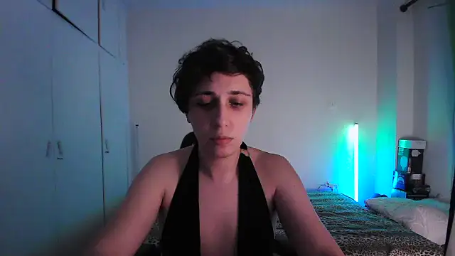 HoneyValentine online show from June 2026 06:44:01 PM