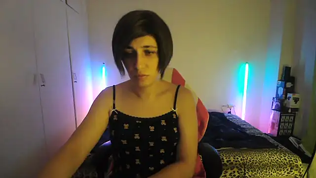 HoneyValentine online show from July 2026 06:56:01 PM