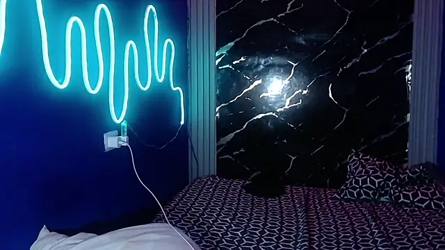 jamescurly00 online show from April 2026 08:36:02 AM